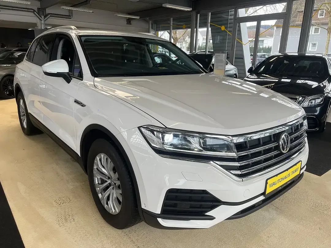 Volkswagen Touareg - Thumbnail 9