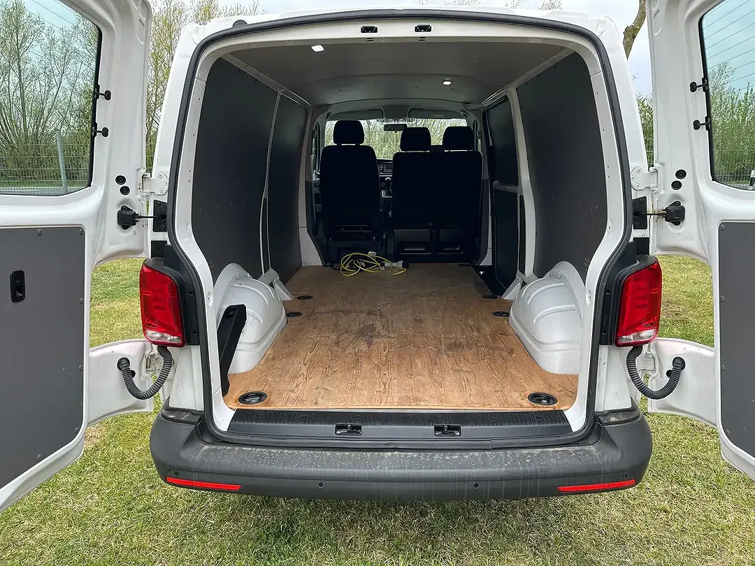 Volkswagen Transporter - Thumbnail 4