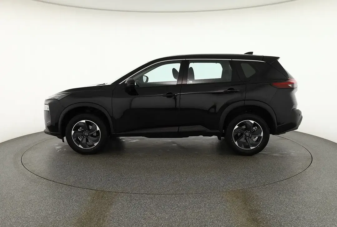 Nissan X-Trail - Thumbnail 1