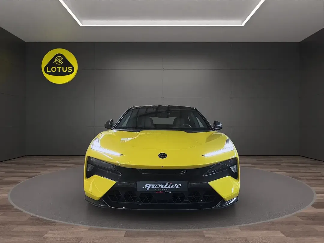 Lotus Eletre - Thumbnail 3