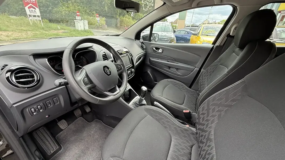 Renault Captur - Thumbnail 12