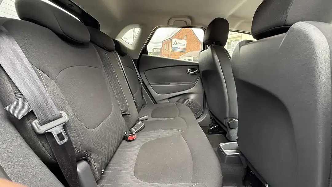 Renault Captur - Thumbnail 7