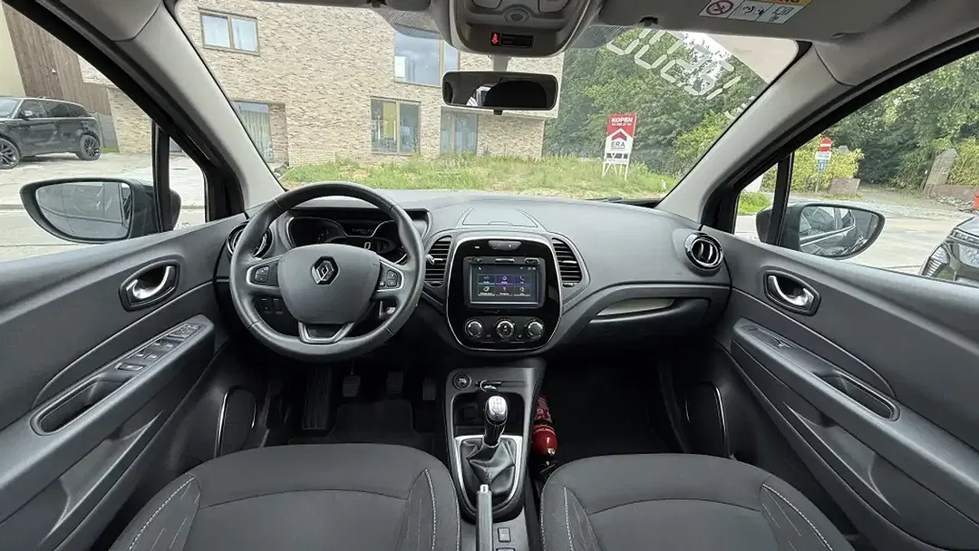 Renault Captur - Thumbnail 8