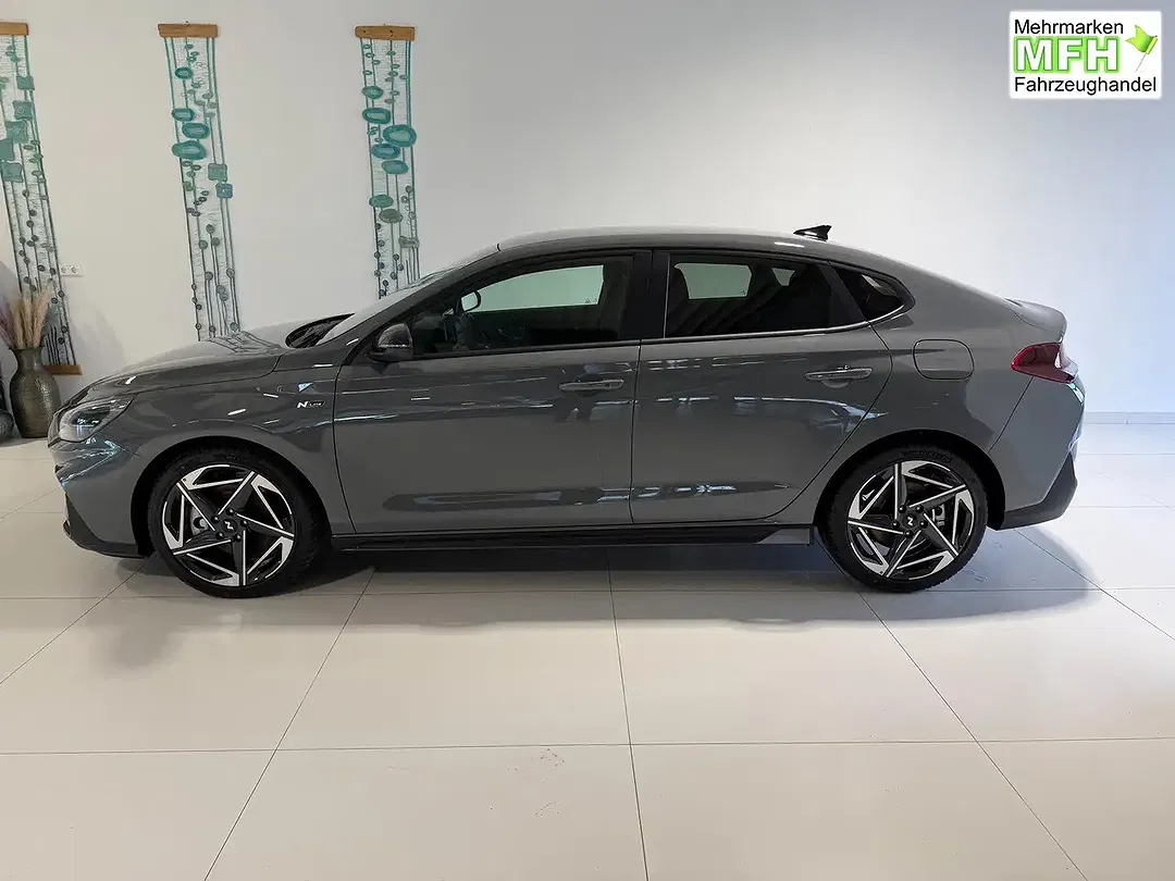 Hyundai i30 - Thumbnail 3