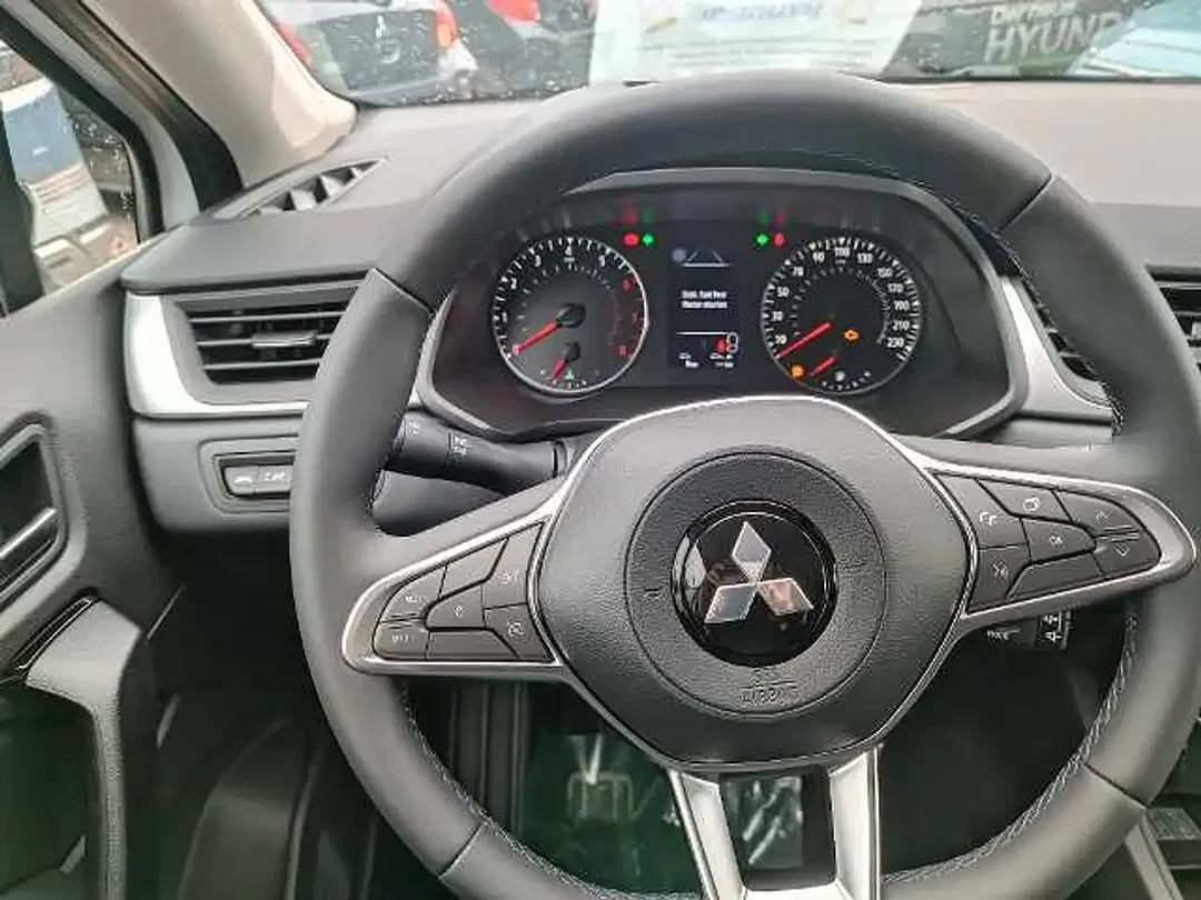 Mitsubishi ASX - Thumbnail 11