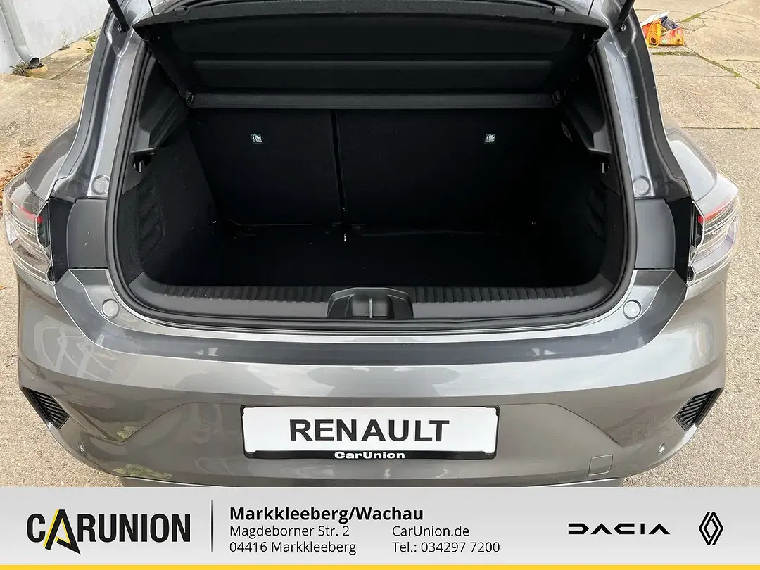 Renault Clio - Thumbnail 11