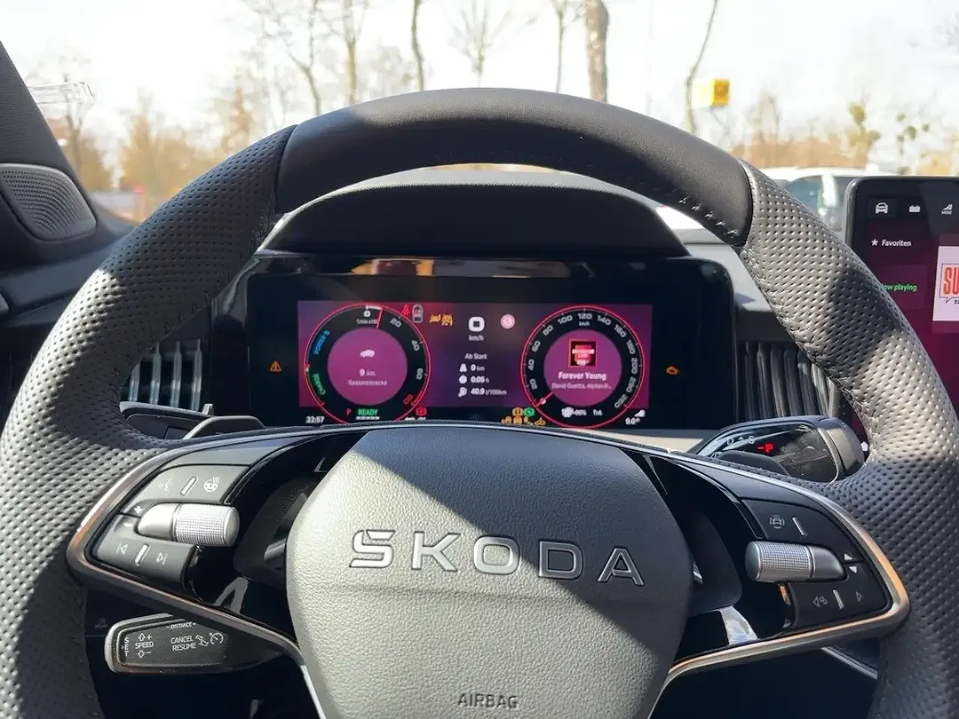 Skoda Superb - Thumbnail 10