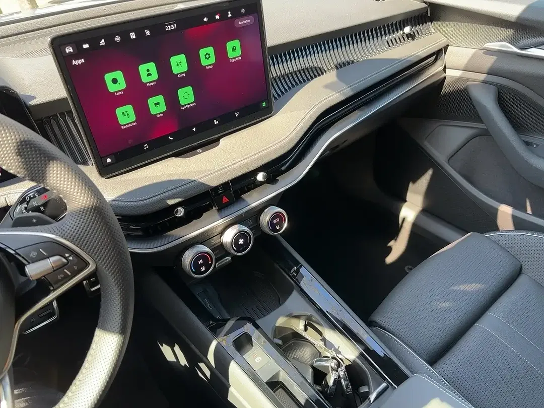 Skoda Superb - Thumbnail 11