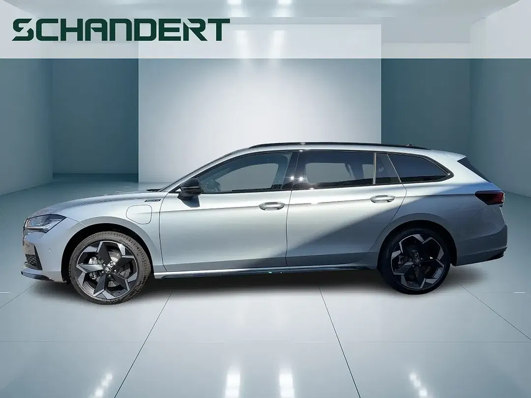 Skoda Superb - Thumbnail 2