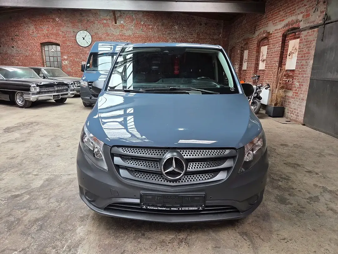 Mercedes-Benz Vito - Thumbnail 2