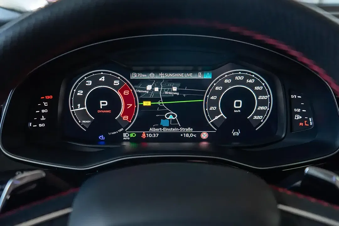 Audi RS Q8 - Thumbnail 21
