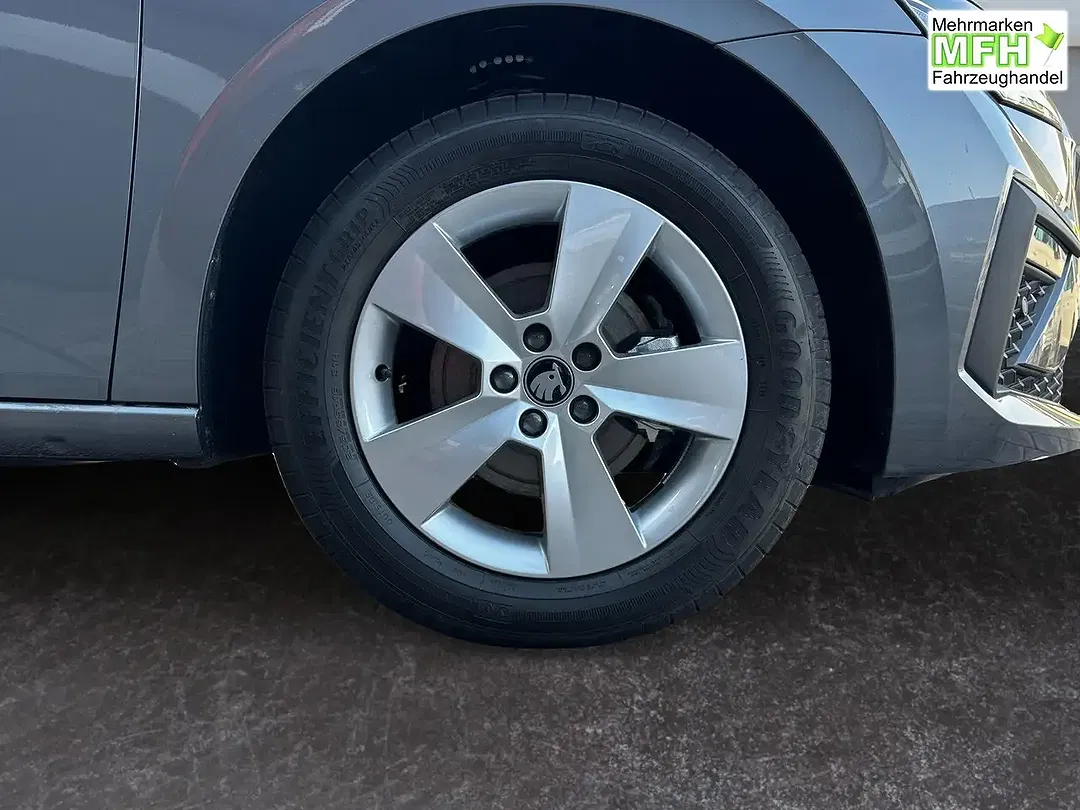 Skoda Scala - Thumbnail 7