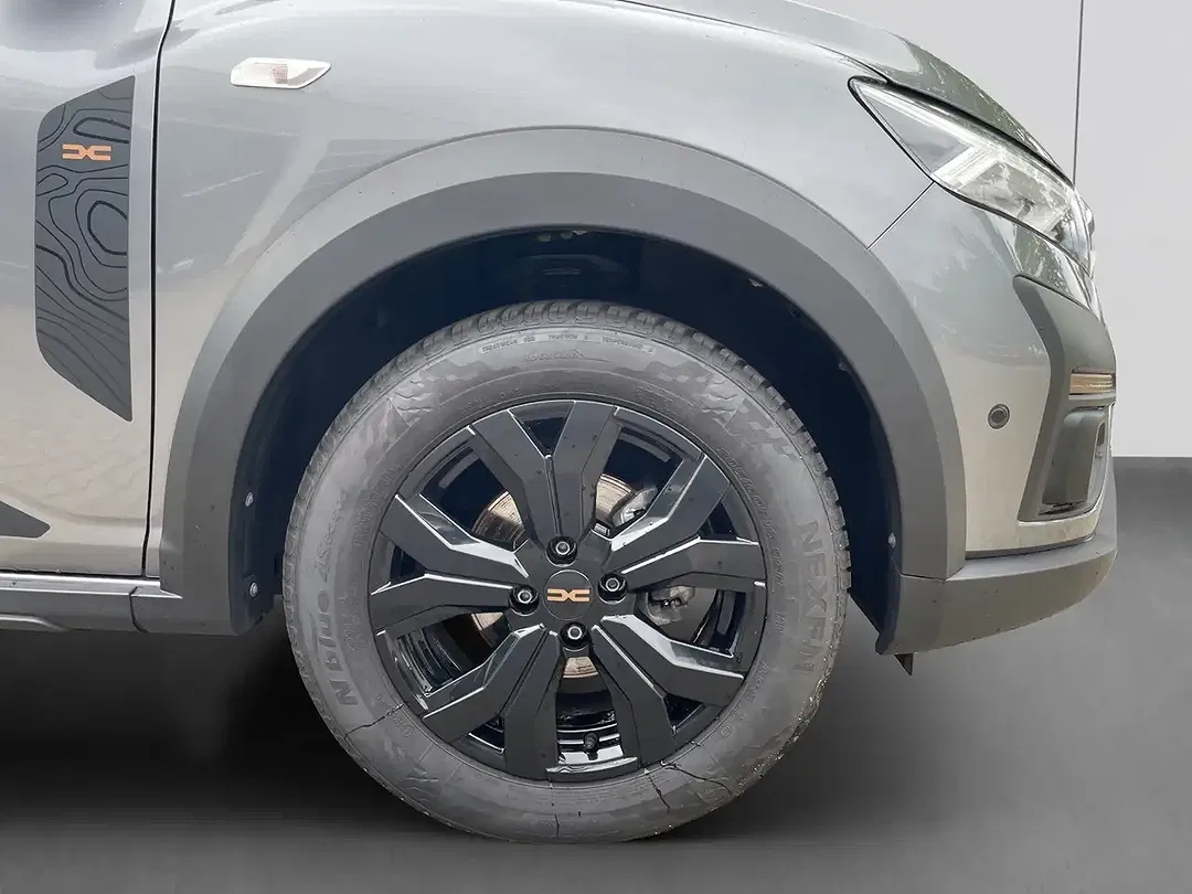 Dacia Sandero - Thumbnail 7