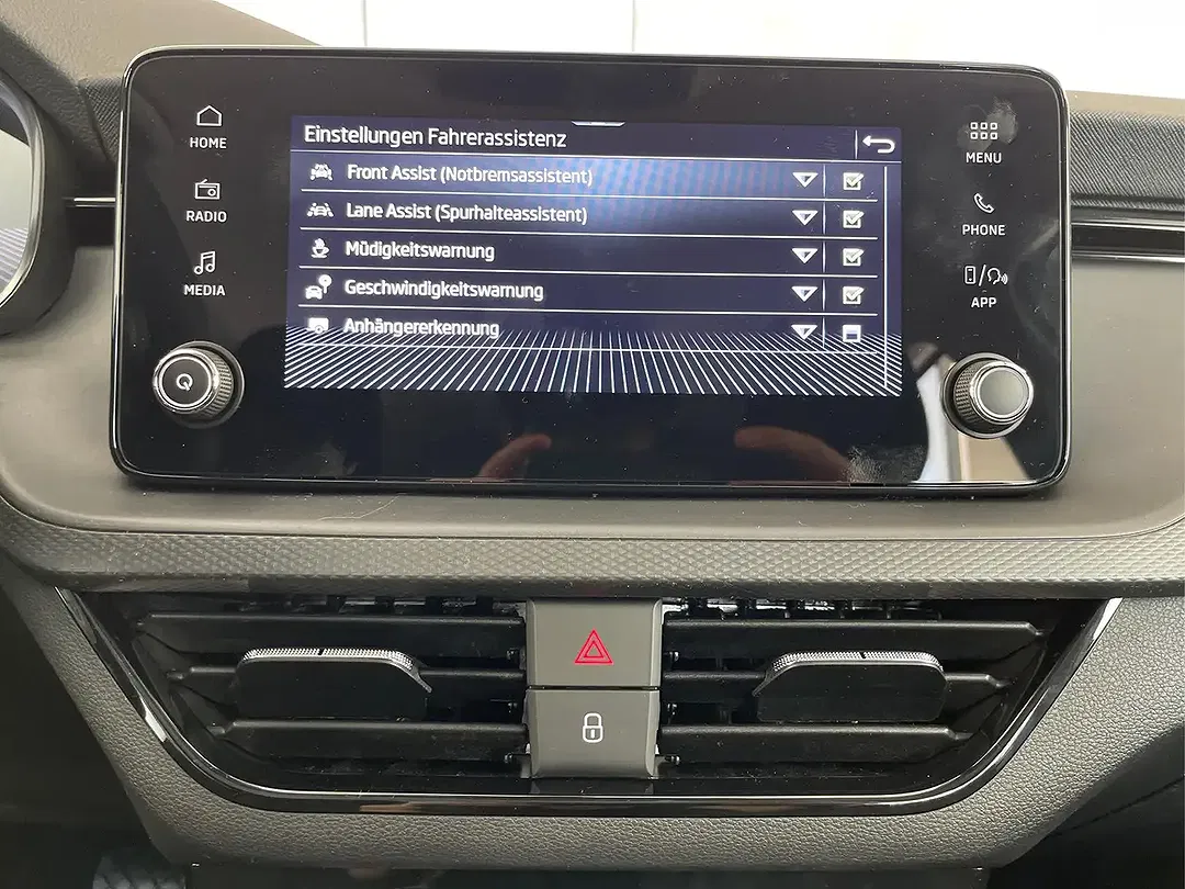 Skoda Scala - Thumbnail 10