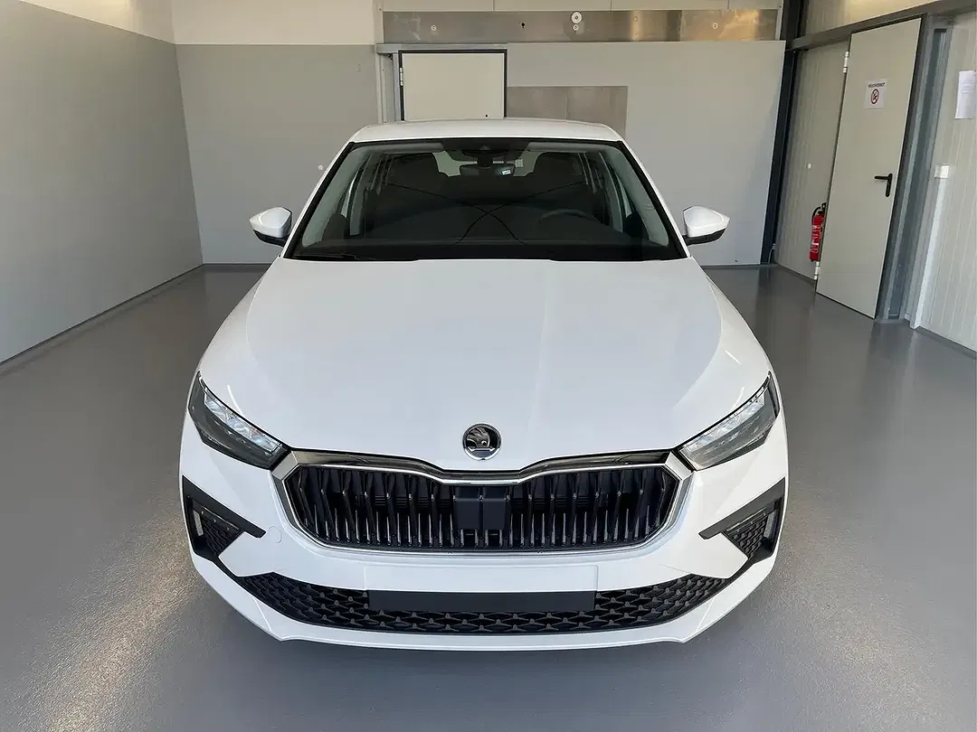 Skoda Scala - Thumbnail 2