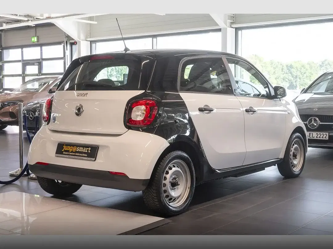 smart forFour - Thumbnail 4