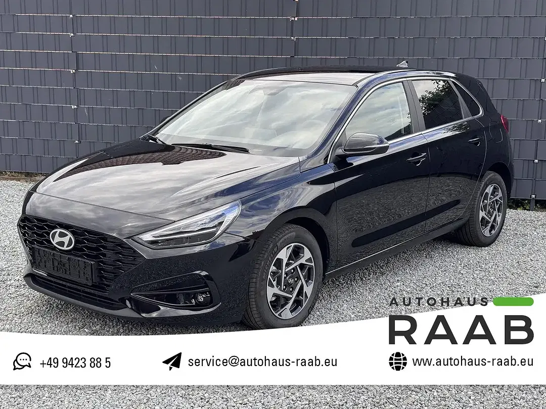 Hyundai i30 - Thumbnail 1