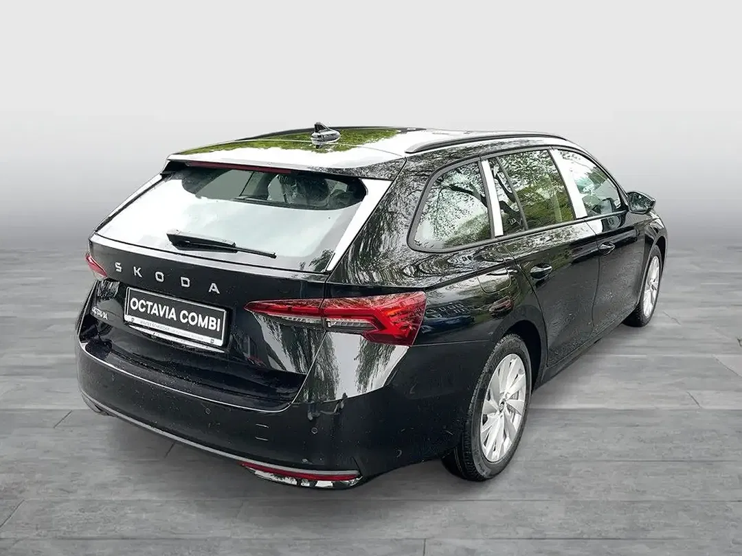 Skoda Octavia - Thumbnail 5