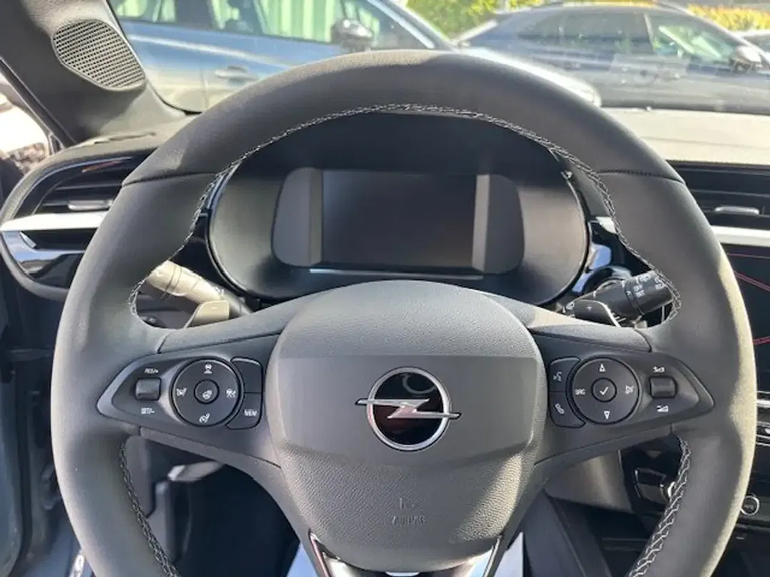 Opel Corsa - Thumbnail 11