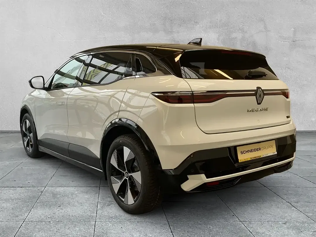Renault Megane E-Tech - Thumbnail 3