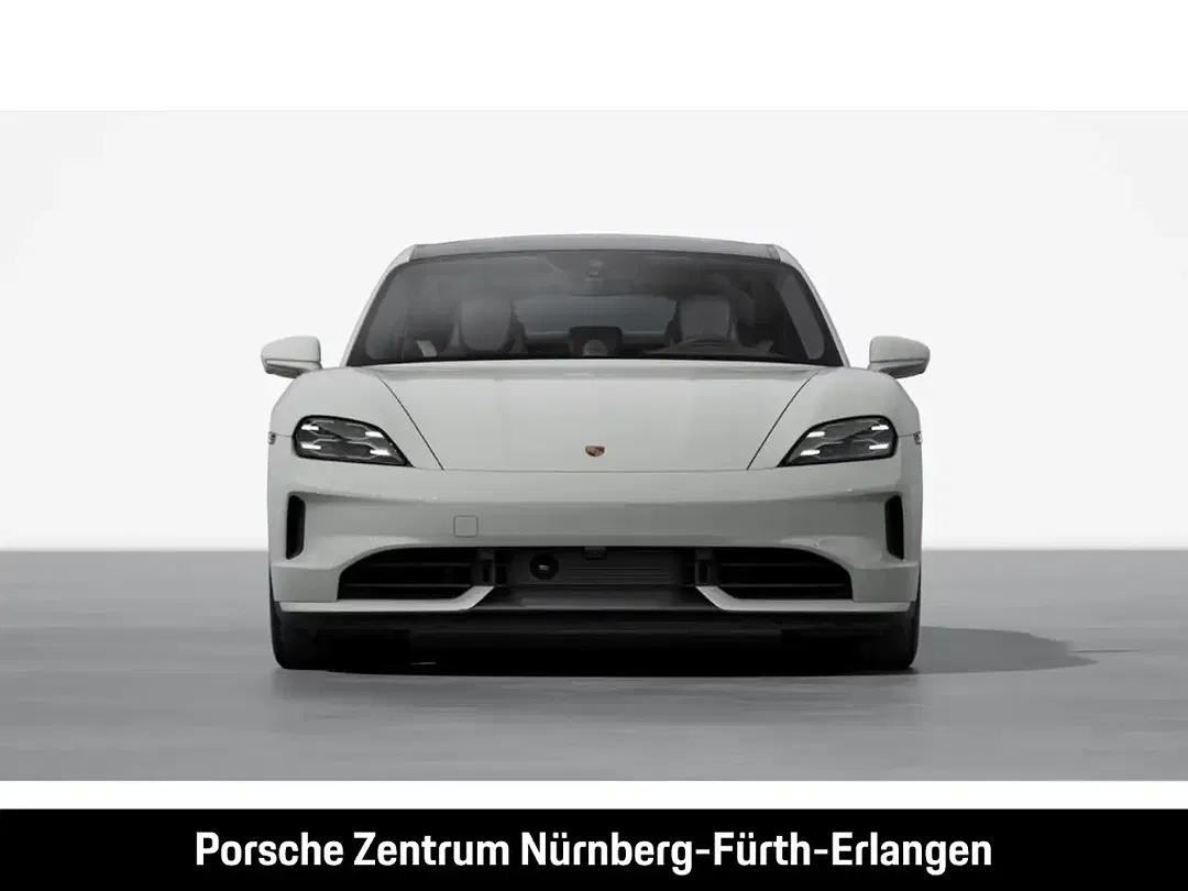 Porsche Taycan - Thumbnail 8