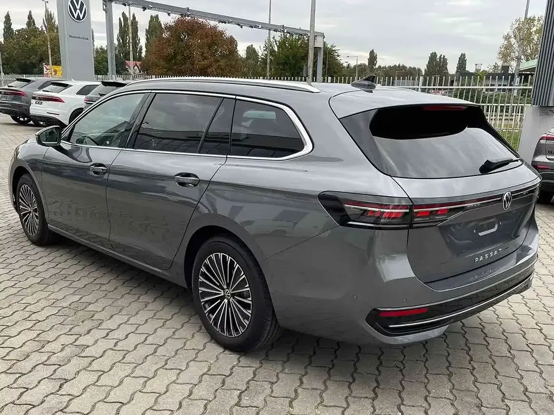 Volkswagen Passat Variant - Thumbnail 12