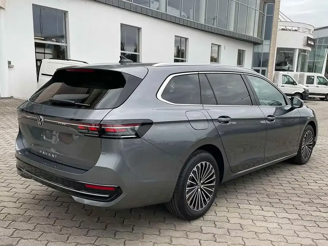 Volkswagen Passat Variant - Thumbnail 2