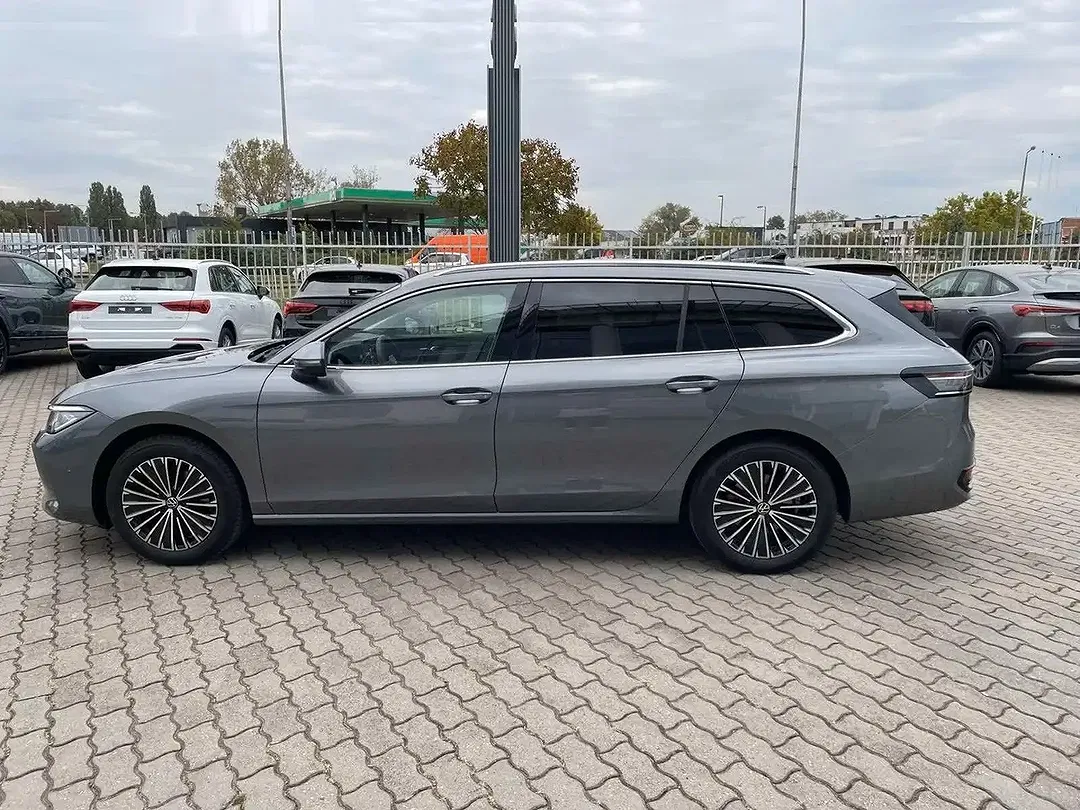 Volkswagen Passat Variant - Thumbnail 8