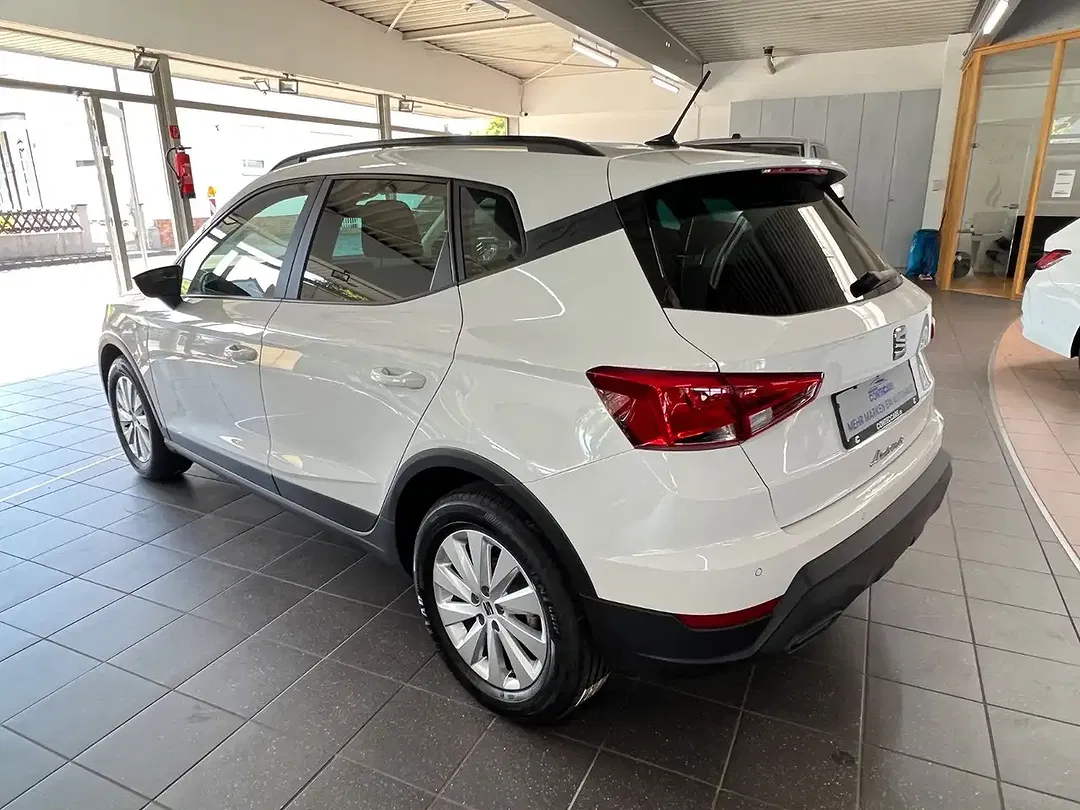 SEAT Arona - Thumbnail 6