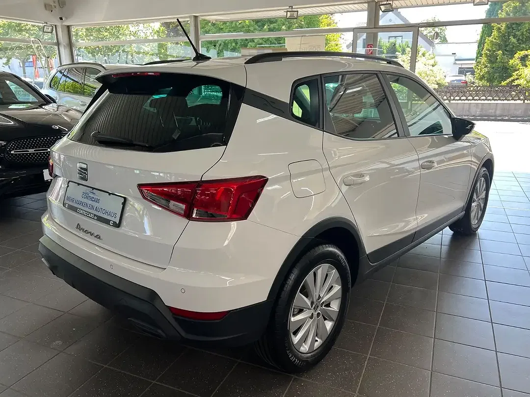 SEAT Arona - Thumbnail 7