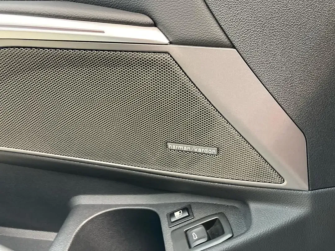 BMW 330 - Thumbnail 10