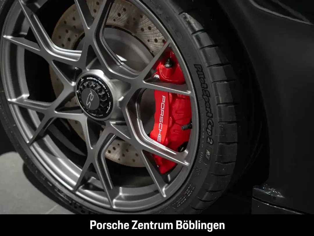 Porsche 718 Spyder - Thumbnail 13