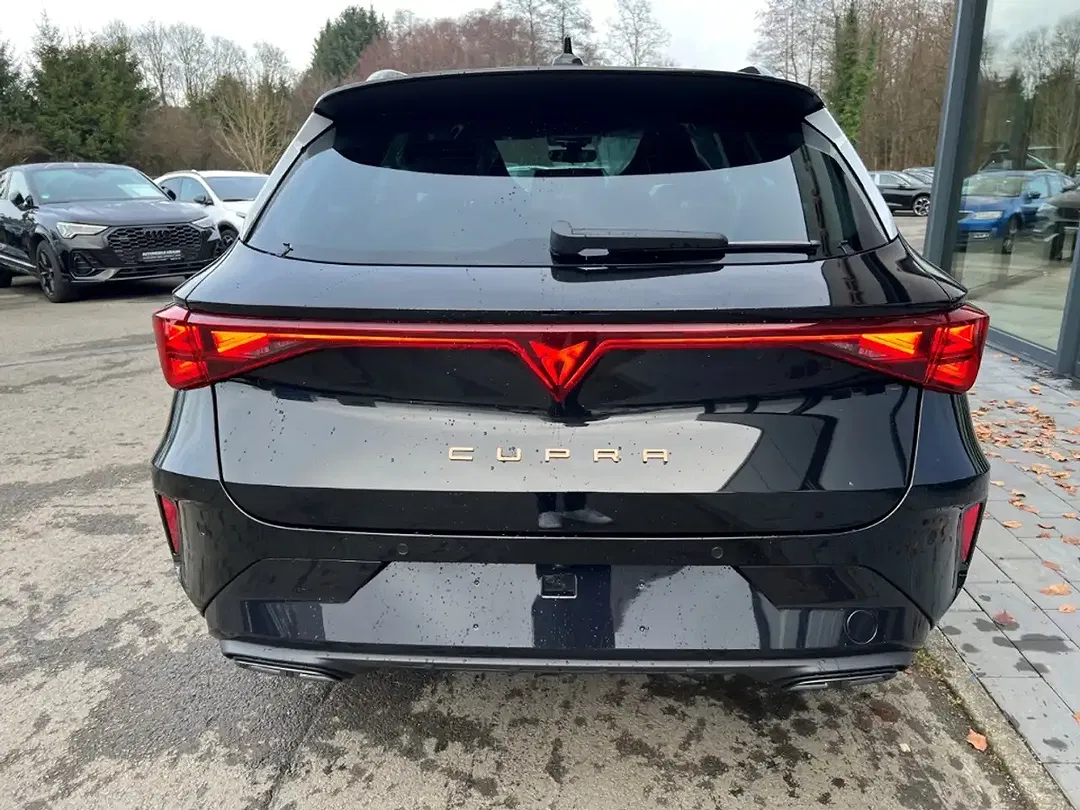 CUPRA Leon - Thumbnail 5