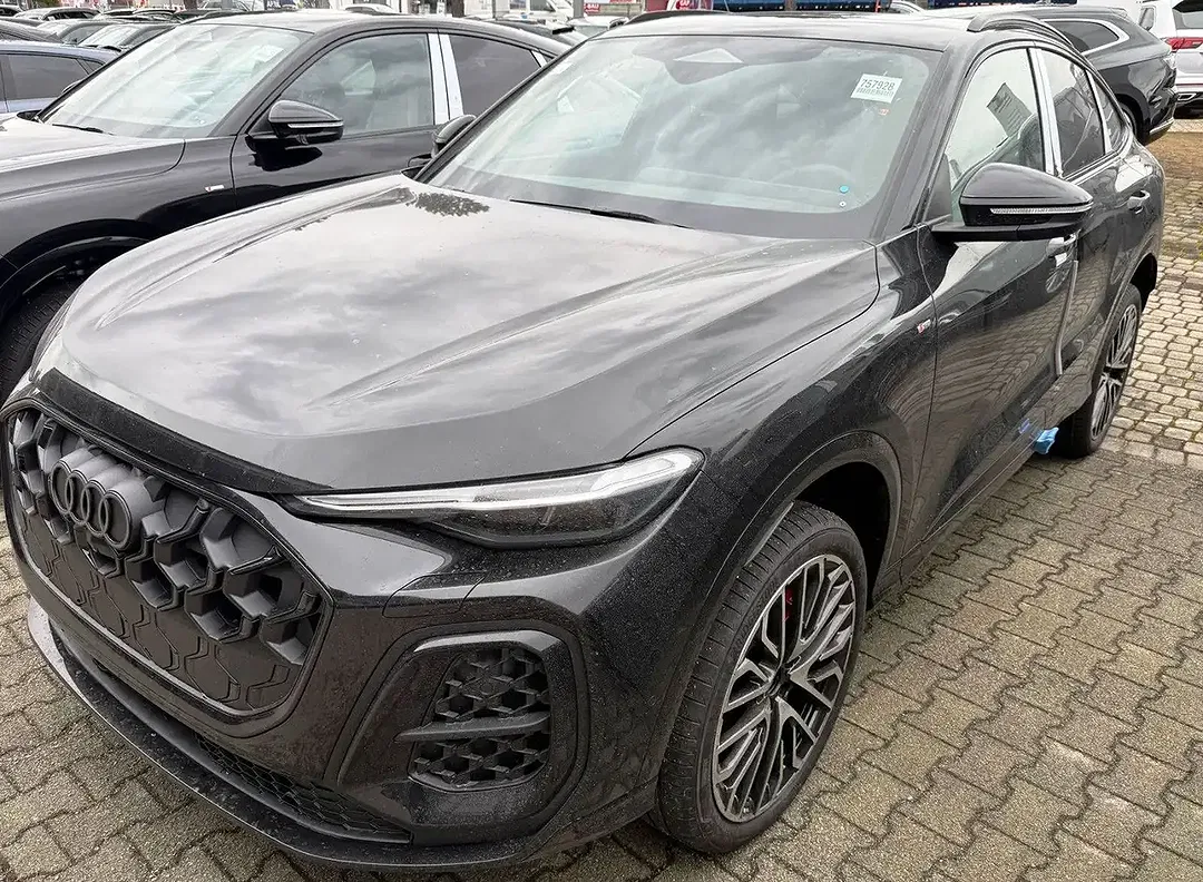 Audi Q5 - Thumbnail 1
