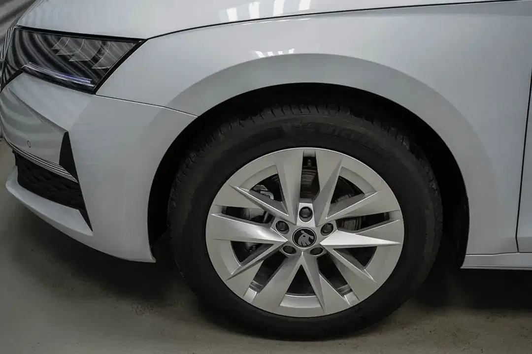 Skoda Octavia - Thumbnail 5