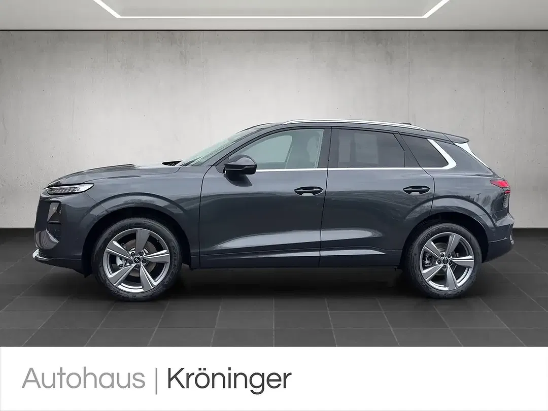 Audi Q3 - Thumbnail 3