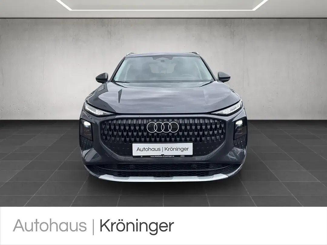 Audi Q3 - Thumbnail 5