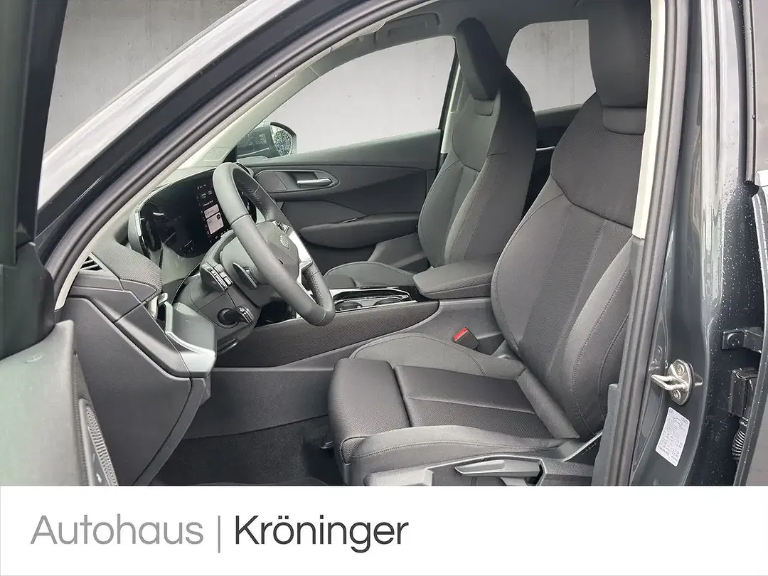 Audi Q3 - Thumbnail 7