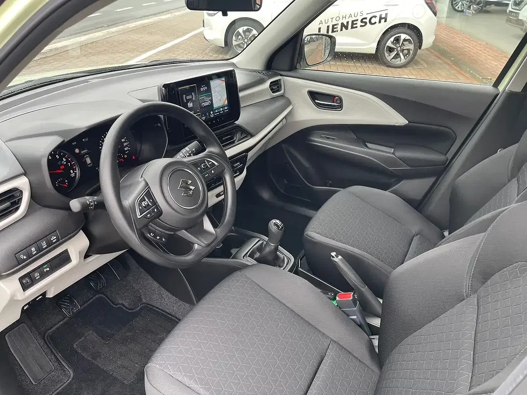 Suzuki Swift - Thumbnail 10
