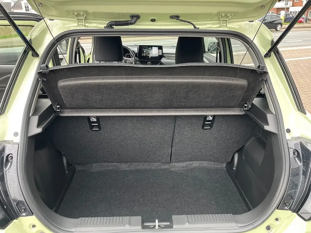 Suzuki Swift - Thumbnail 12