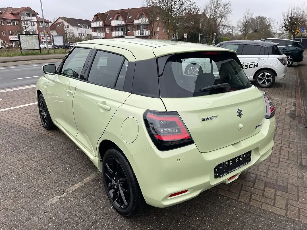 Suzuki Swift - Thumbnail 8