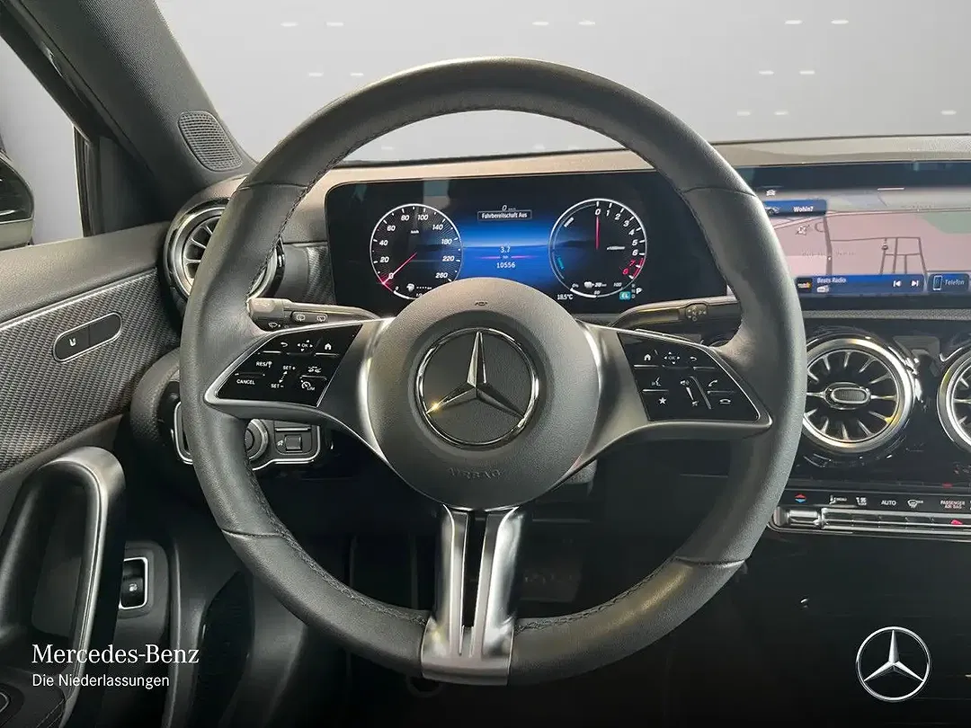 Mercedes-Benz A 250 - Thumbnail 13