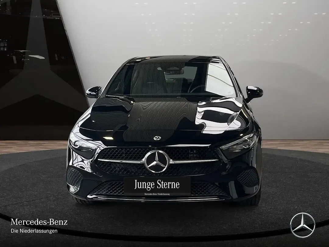 Mercedes-Benz A 250 - Thumbnail 2