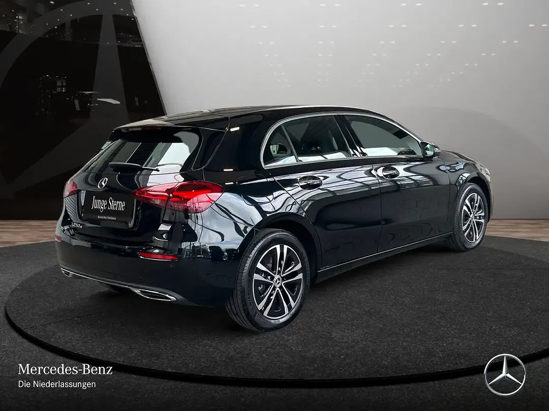 Mercedes-Benz A 250 - Thumbnail 7