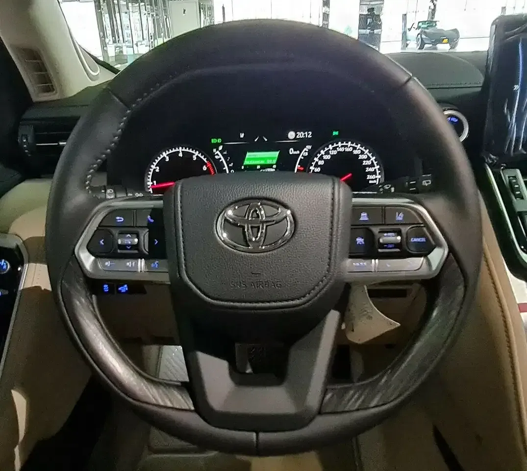 Toyota Land Cruiser - Thumbnail 15
