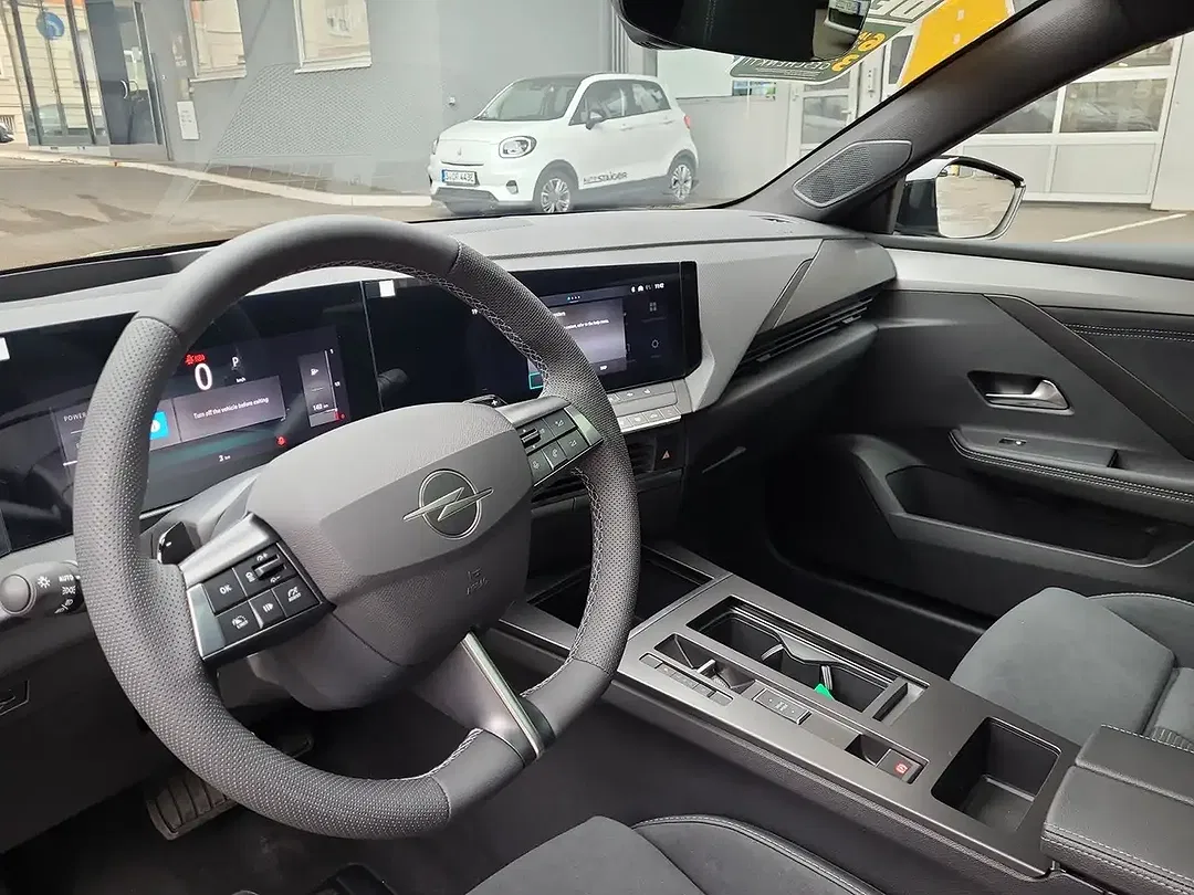 Opel Astra - Thumbnail 10
