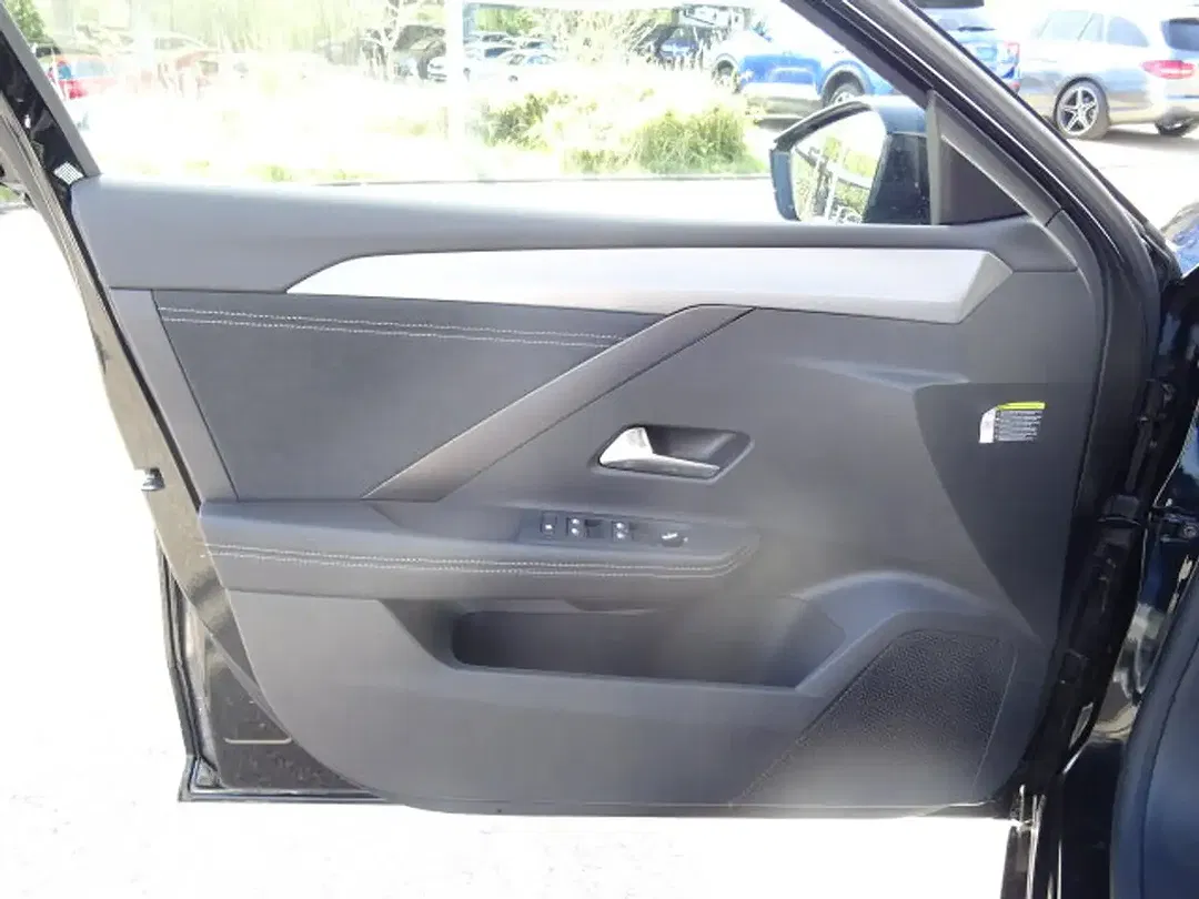 Opel Astra - Thumbnail 8