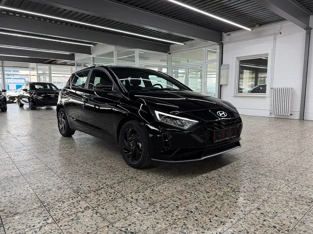 Hyundai i20 - Thumbnail 3