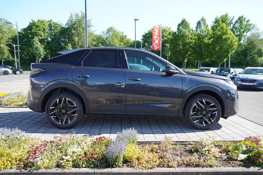 Peugeot 3008 - Thumbnail 4