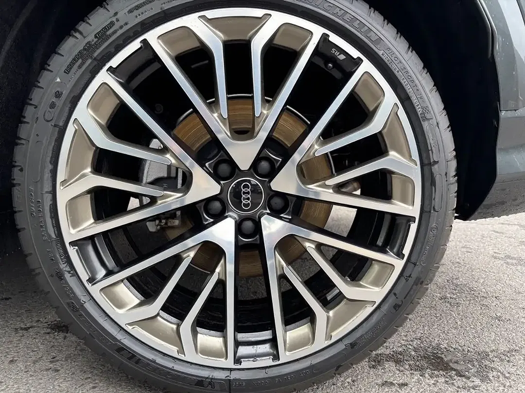 Audi Q5 - Thumbnail 11